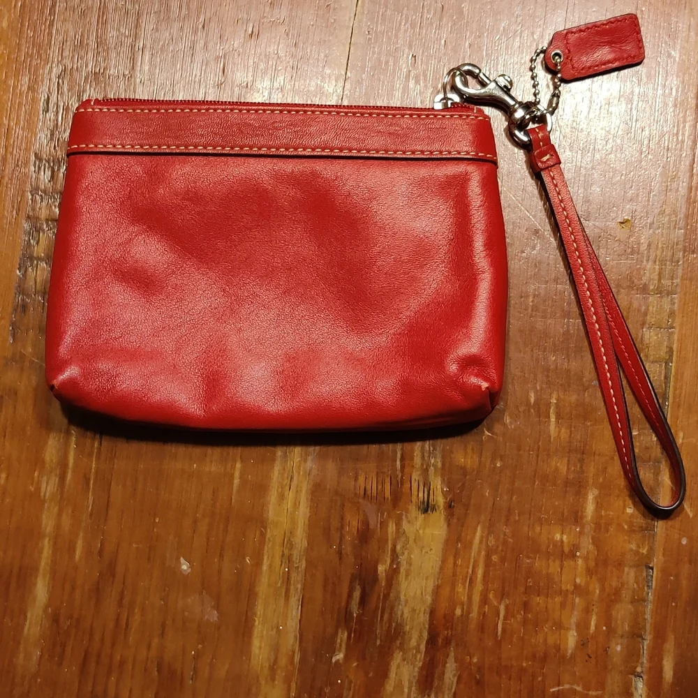 Coach - Picture 3 of 10